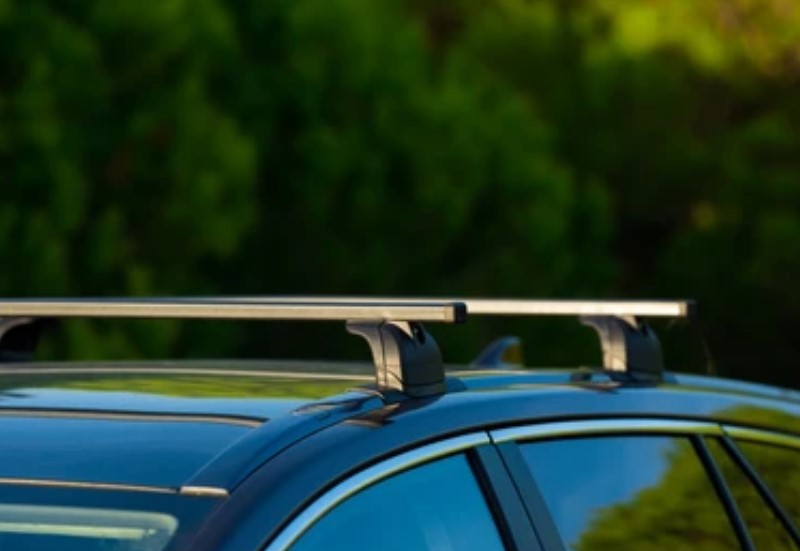 Universal roof bars designed to fit different cars. 